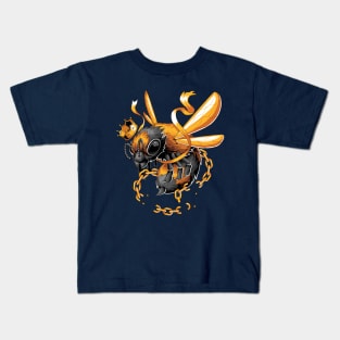 king bee free Kids T-Shirt